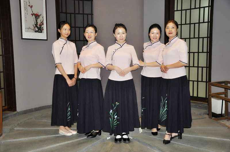 营口茶艺培训学员问天晟茶艺培训学校:茶艺师培训机构排名怎么看?